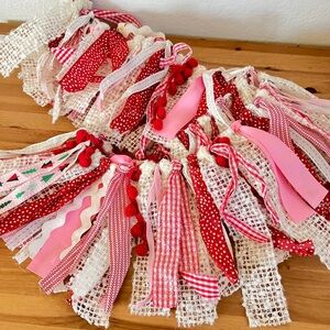 Festive Red and Pink Ribbon Holiday Garland